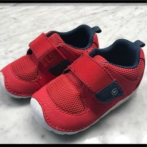 Stride rite toddler shoes